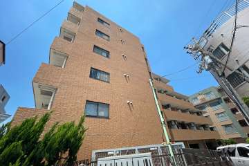 ライオンズマンション高津の外観（南側から）