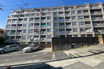 溝の口コーポラスの外観（東側から）