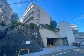 コスモ梶ヶ谷ルセーヌの外観（北東側から）