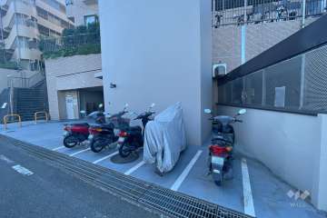 バイク置き場