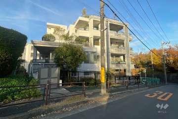 ロイヤルシーズン溝の口CASAの外観（南側から）