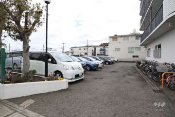 敷地内駐車場（屋外平面式）　