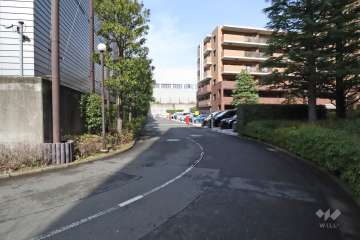 敷地内駐車場（屋外機械式）