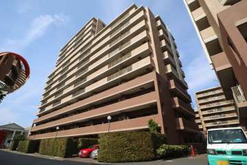 メイフェアパークス溝の口E棟の外観(南東側から)