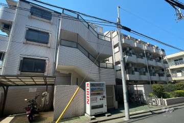 ハイタウン多摩川No.2の外観（北東側から）