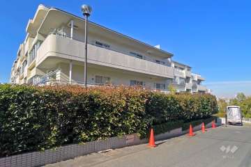 久末アーバンコンフォートの外観（南西側から）