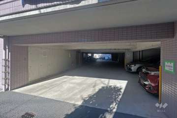 敷地内駐車場（屋内平面式）