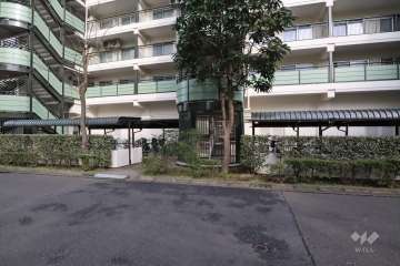 駐輪場（屋根付き）