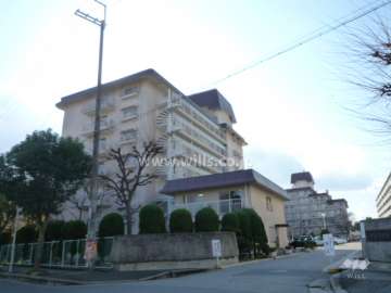 日商岩井箕面ハイツＣ棟の外観（北東側から）