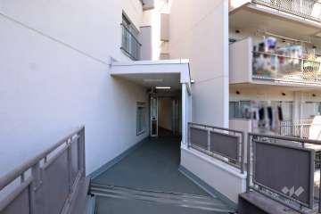 エントランス（東側）