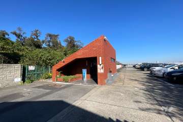 溝の口パークハイムユニの外観（南側から）