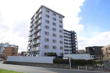 東建多摩川マンションの外観(北側から)