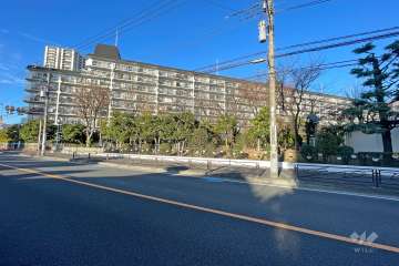 日商岩井溝の口マンションＡ棟の外観（南側から）