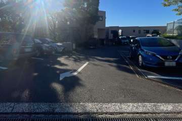 駐車場の出入り口　