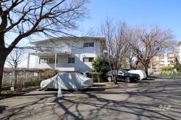 ヒルサイド久末１号棟の外観(南東側から)