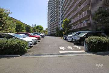 駐車場の出入り口・敷地内駐車場（屋外平面式）