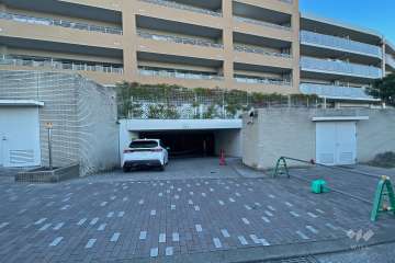 駐車場の出入り口