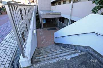 エントランスアプローチ