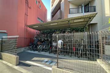 駐輪場（屋根付き）