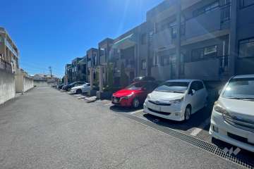 敷地内駐車場（屋外平面式）