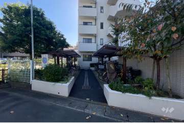 駐輪場（屋根付き）