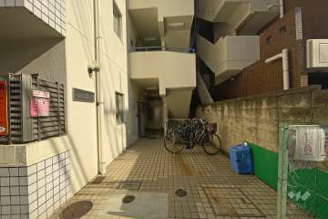 敷地の出入り口