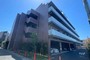 外観　敷地の東側道路の東クラリッサ川崎梶ヶ谷の外観（北東側から）