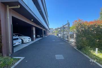 敷地内駐車場（屋内平面式・屋外機械式）
