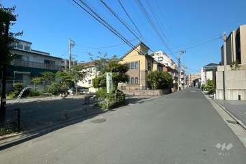 敷地北側前面道路