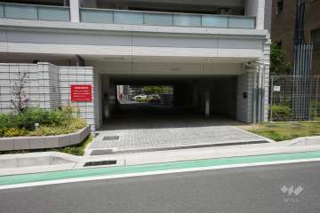 駐車場の出入口