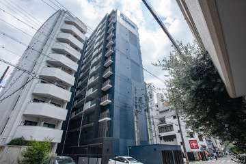 プレサンスTHE新栄の外観（北西側から）