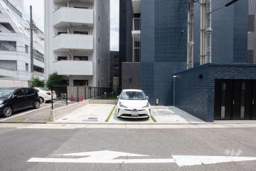 敷地内駐車場（屋外平面式）