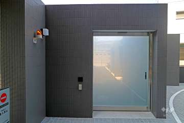 駐輪場の出入口