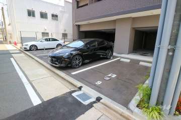 敷地内駐車場（屋外平面式）