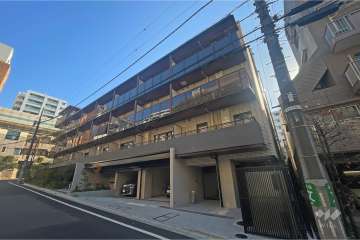 リビオレゾン参宮橋の外観（南西側から）