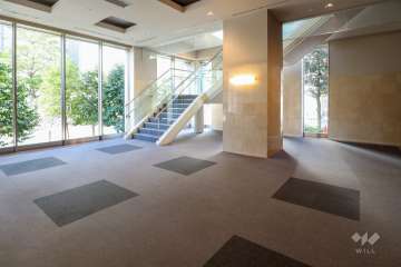 エントランスホール