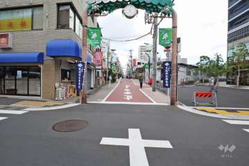 敷地北西側の前面道路