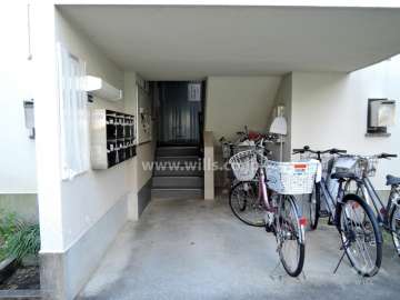 住戸入口（共用ポスト）