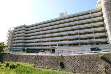 阪急逆瀬台アヴェルデ　1番館の外観（北西側から）