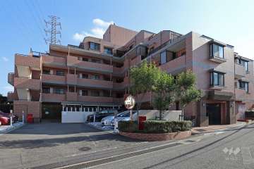 溝の口南パークホームズ弐番館の外観(西側から)