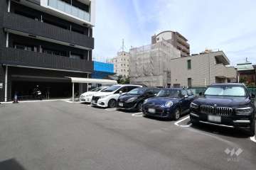 敷地内駐車場（屋外平面式）