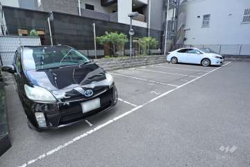 敷地内駐車場（屋外平面式）