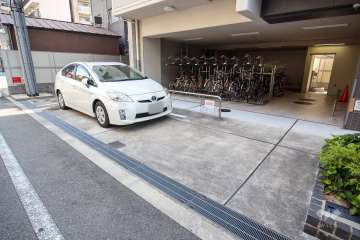 敷地内駐車場(屋外平面式)