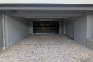 駐車場の出入口（リングシャッター付き）