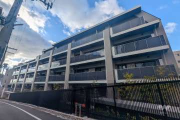 アトラス六甲の外観（北東側から）