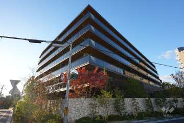 マスターズマンション苦楽園　中楽坊の外観（南東側から）