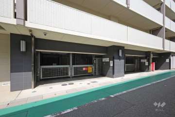 敷地内駐車場（屋内機械式）