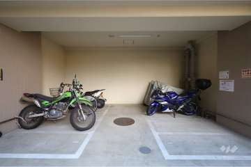 バイク置場