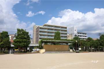 ユニーブル石橋駅前の遠景