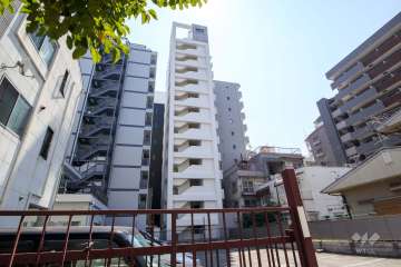 エスリード新大阪第２の外観（北側から）